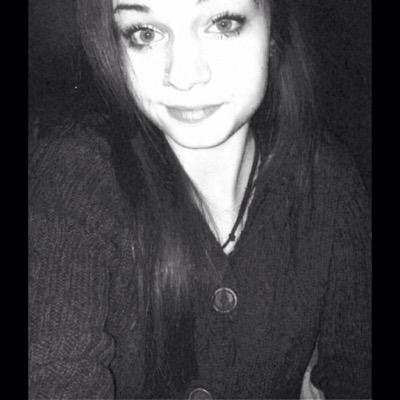 Profile Picture of Amelia Engel (@amelia_engel) on Twitter