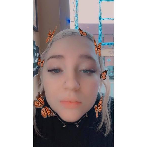 Profile Picture of Cassidy Bertino (@cassyhasswag) on Poshmark