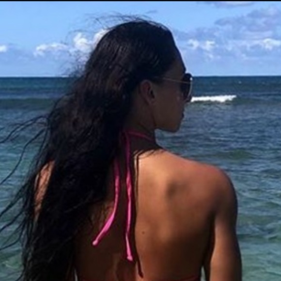 Profile Picture of Daniela Timmer (@danielat91) on Poshmark