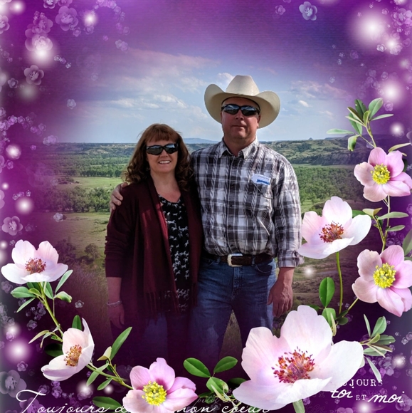 Profile Picture of Joni Gilbertson (@jonianddave) on Poshmark