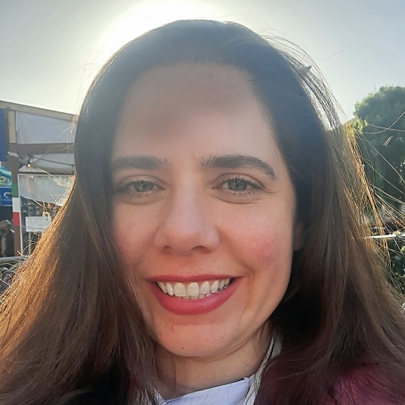 Profile Picture of Rose Felix-guillen (@rositabella78) on Poshmark