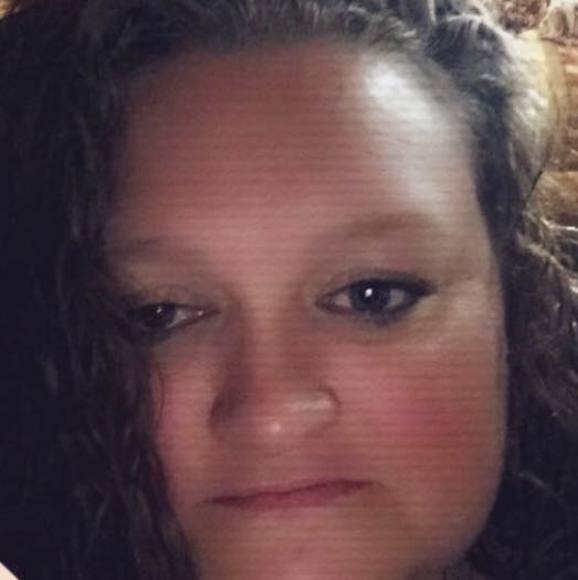 Profile Picture of Rebecca Gibbs (@rebeccagibbs34) on Poshmark