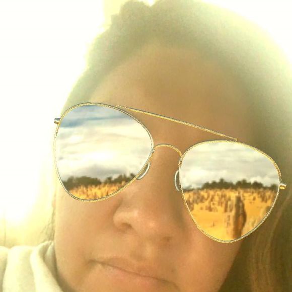 Profile Picture of Laura Maribel (@maribel27mar) on Poshmark
