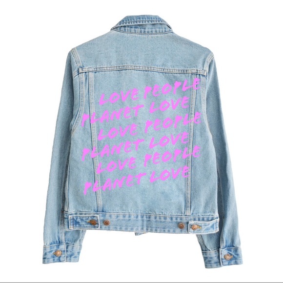 Profile Picture of Jessica Conick (@mount_indigo) on Poshmark