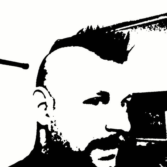 Profile Picture of Jesse Jines (@jesse_jines) on Poshmark