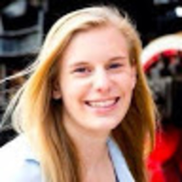 Profile Picture of Abby Tetzlaff (@abbytetzlaff) on Poshmark