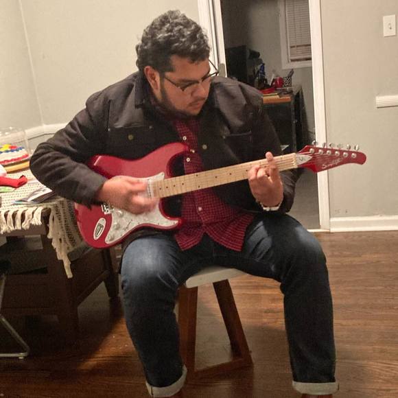 Aaron Lozano - Poshmark Profile Picture of Aaron Lozano (@aaronlozano92) on Poshmark