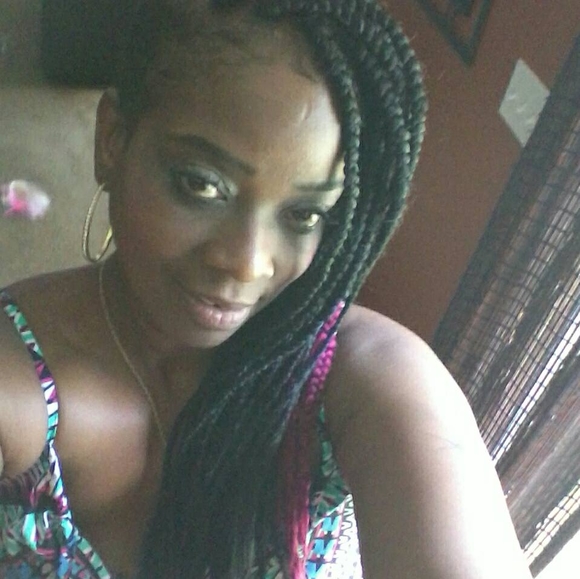 Profile Picture of Tabitha Terry peavy (@tabbterry) on Poshmark