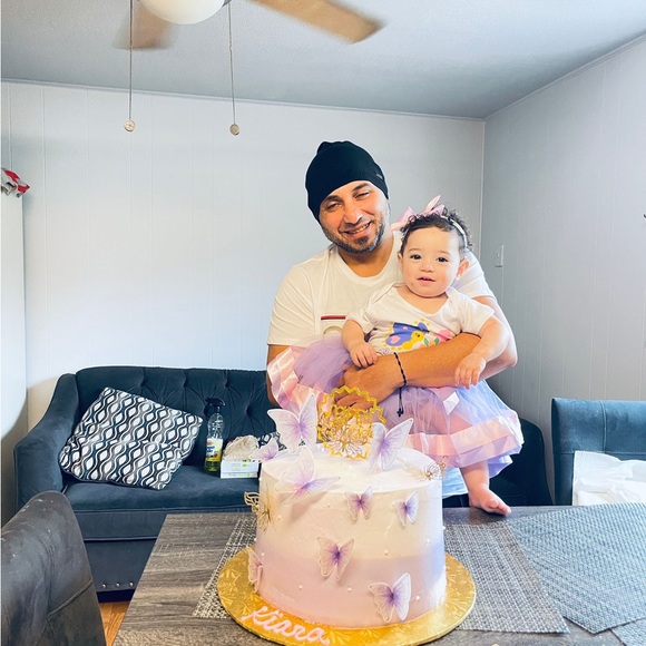 Profile Picture of Ramirez Edwin (@boricua142823) on Poshmark