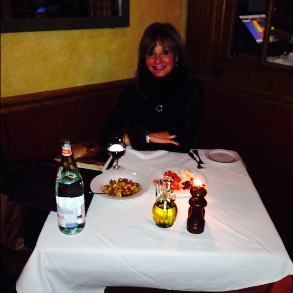 Profile Picture of Cher Kotovsky (@cherlk) on Poshmark