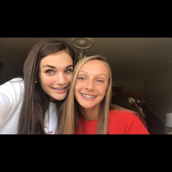 Profile Picture of Emma Eichacker (@eichacker17) on Poshmark