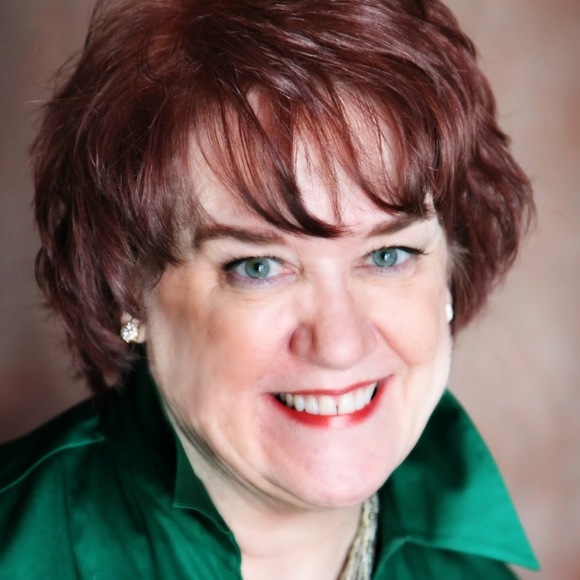 Cheryl Nahas - Poshmark Profile Picture of Cheryl Nahas (@cherylnahas) on Poshmark