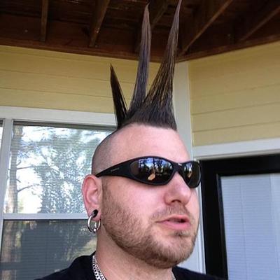 Profile Picture of Daniel Wentz (@SqualidCopse) on Twitter