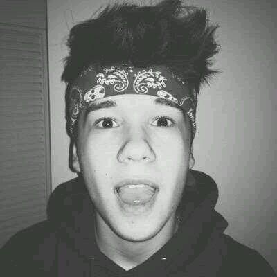 Profile Picture of Sebastian Is Bæ (@aubrey_luther) on Twitter