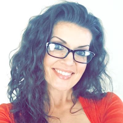 Profile Picture of Stacie Garza (@stacie_garza) on Twitter