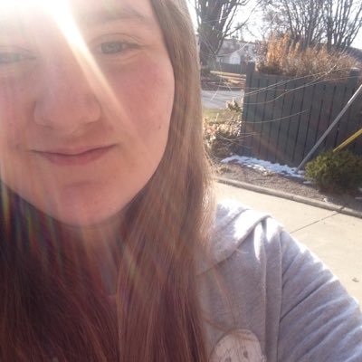 Profile Picture of Shelby Mclaughlin (@Shelshelbear04) on Twitter