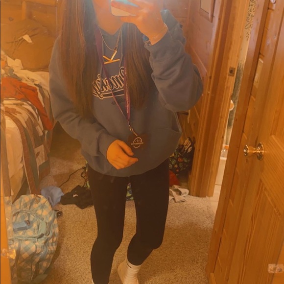 Profile Picture of Katelynn Thompson (@kthompson0508) on Poshmark