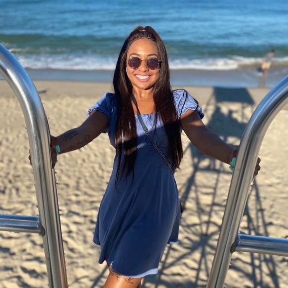 Julianna Almonte - Poshmark Profile Picture of Julianna Almonte (@jazzyj8888) on Poshmark