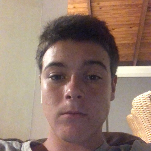 Profile Picture of Emerson Pinney (@epinn7) on Poshmark