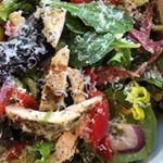 Profile Picture of Amy Richardson Golia (@amyandthegiantpeach) on Instagram