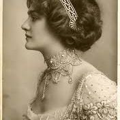 Profile Picture of Marie Nicholas (@munchkin268) on Pinterest