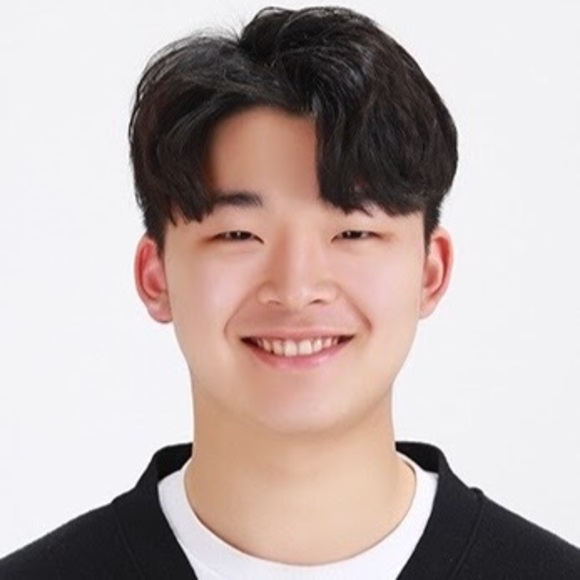 Profile Picture of Yongmin Jung (@dydals5779) on Poshmark