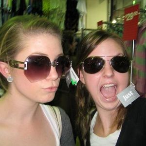 Profile Picture of Kathleen Morton (@kataratatat) on Myspace