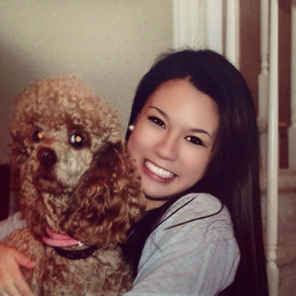 Profile Picture of Makena Markert (@mackymarkey) on Poshmark