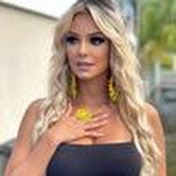 Profile Picture of Carmen Luvana (@carmen.luvana) on Youtube