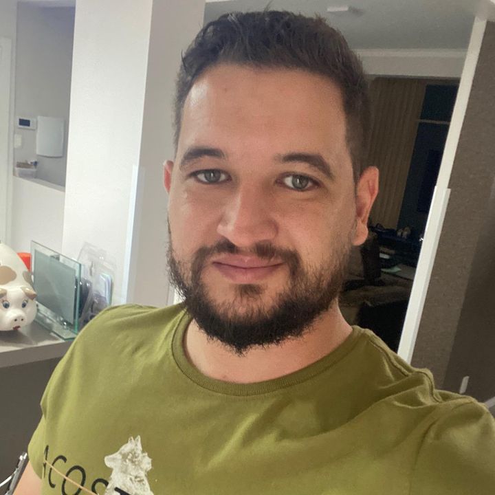 Profile Picture of Jonathan Signorin (@jonathansignorin) on Tiktok