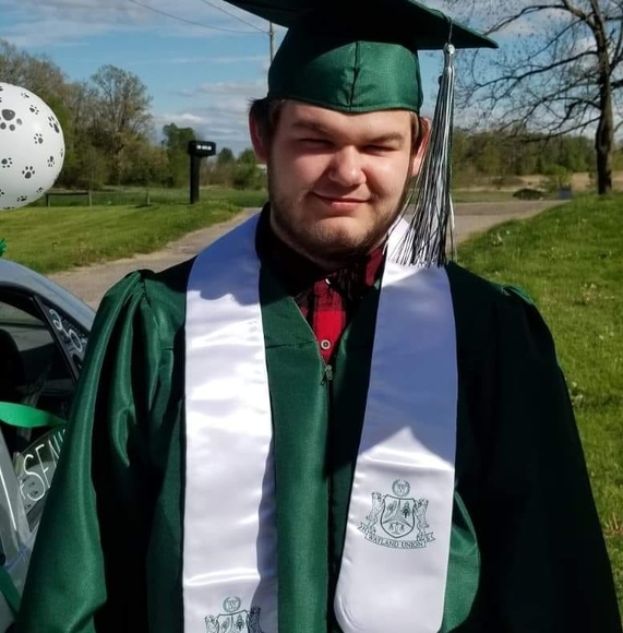 Profile Picture of Remmington Bottrall (@remmingtonb) on Poshmark