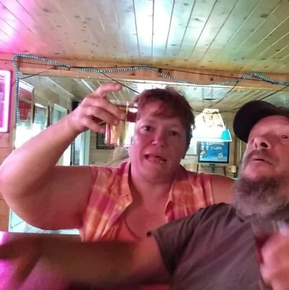 Profile Picture of Susan Feagley (@susanfeagley) on Poshmark