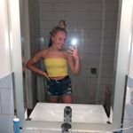 Profile Picture of nea valentina rosa (@neaimmonenn) on Instagram