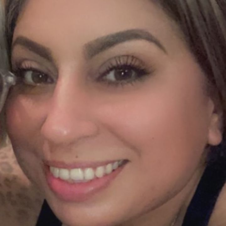 Profile Picture of Jeannette (@jeannettebarrios1) on Tiktok