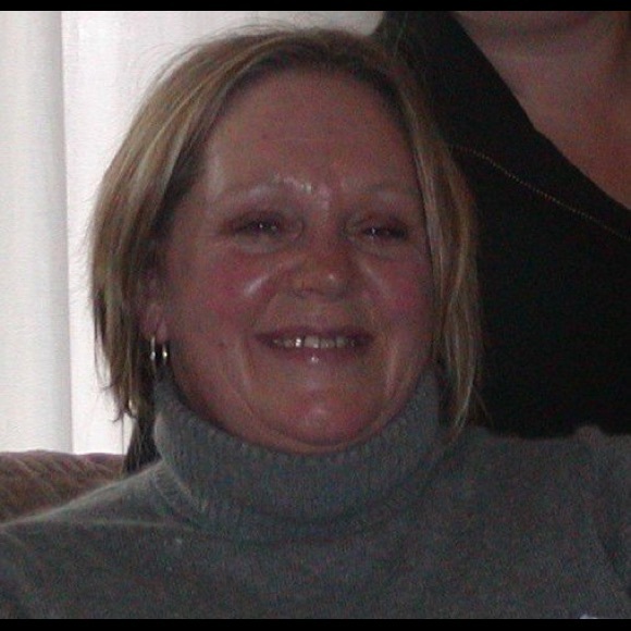 Profile Picture of Pam Bartilucci (@pbartilu) on Poshmark