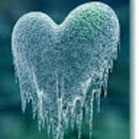 Profile Picture of Renee Bowlds (@reneebowlds) on Poshmark