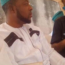 Profile Picture of Dina Solomon (@skydanlizy) on Twitter