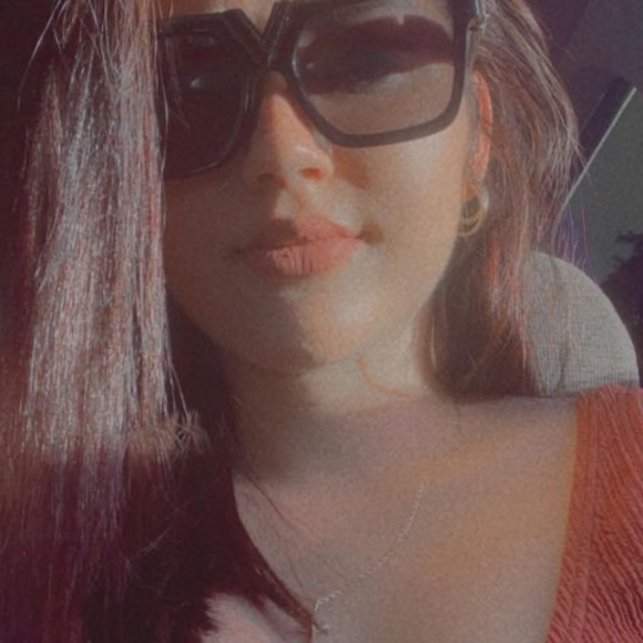 Profile Picture of Daniela Daniel (@danieladaniel) on Poshmark