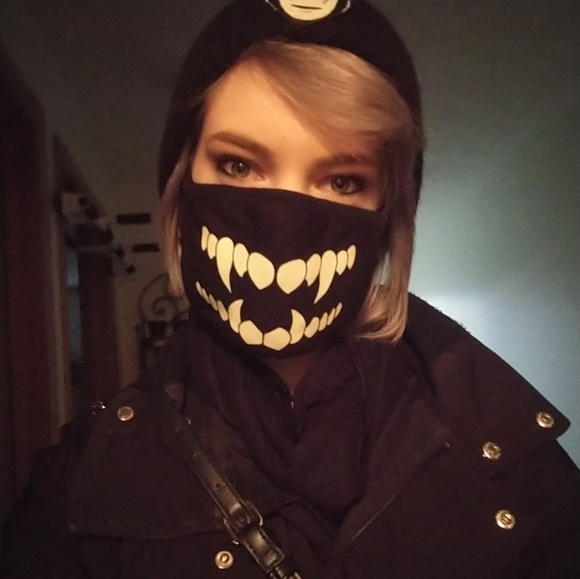 Kailani Aquiningoc - Poshmark Profile Picture of Kailani Aquiningoc (@kawaiikailani) on Poshmark