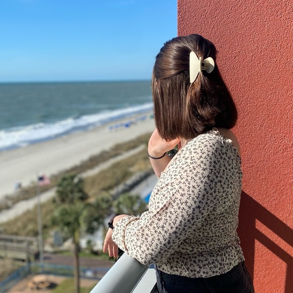 Profile Picture of Christina Claudel (@christinaclaud_) on Poshmark