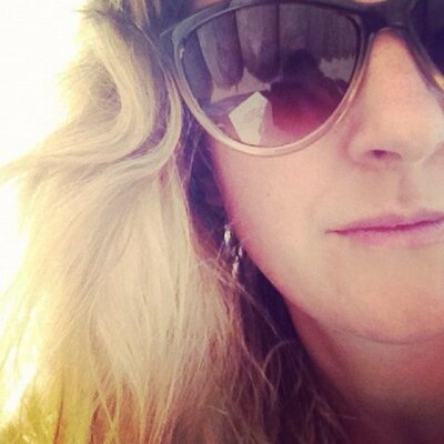 Profile Picture of Grislain Anne-lise (@annelibridget) on Twitter