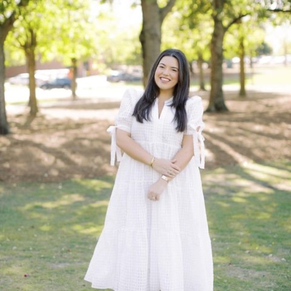 Profile Picture of Riley grace Bergwall (@rgb196) on Poshmark