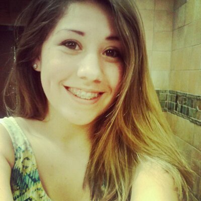 Profile Picture of August 6th (@danielle_vining) on Twitter