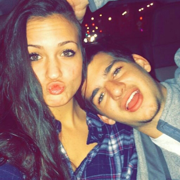 Profile Picture of Leah Bennett (@leahbennett) on Poshmark