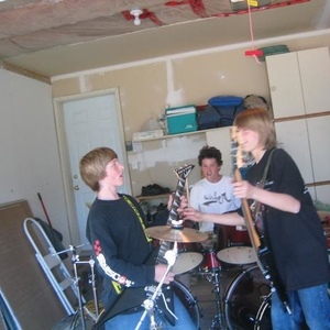 Profile Picture of Connor Erhart (@cooldudeobscure) on Myspace