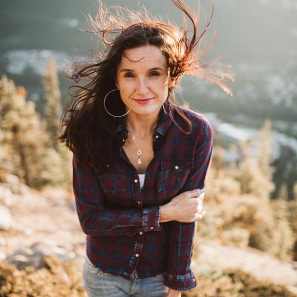 Profile Picture of Zuzka Malatova (@zuzkamalatova) on Poshmark