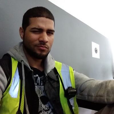 Profile Picture of Melv_ (@Br0kenWav3dash) on Twitter