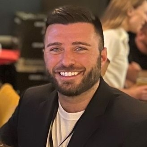 Profile Picture of Lucas Gardner (@lucasgardner28) on Poshmark