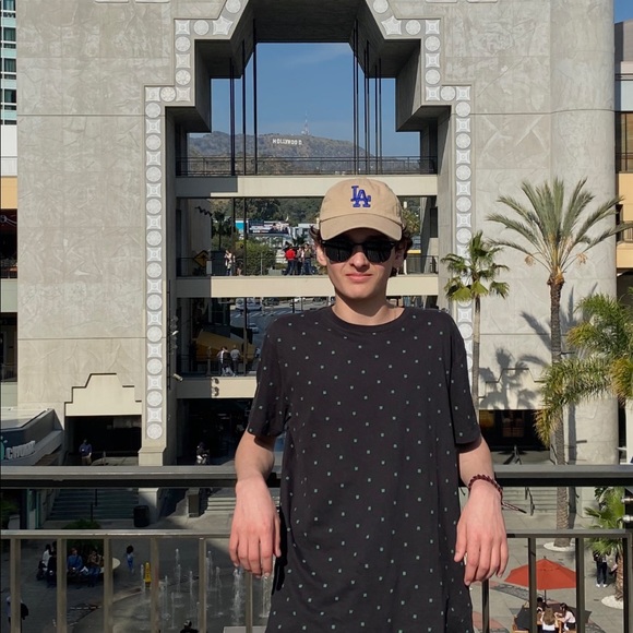 Profile Picture of Ben Talbot (@bentalbs) on Poshmark