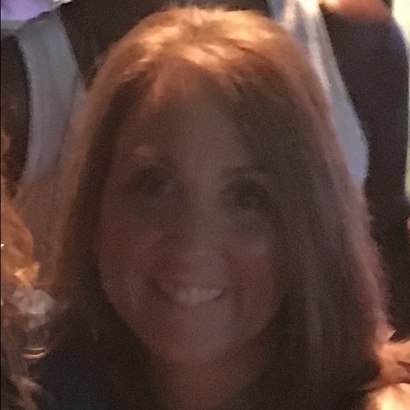 Profile Picture of Jenny Heiting (@mackey22girl) on Poshmark